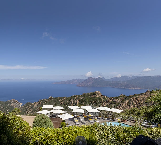 Vue panoramique de l'hôtel Caporosso